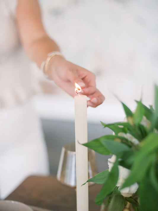 interior designer candlelit aesthetic tablescape